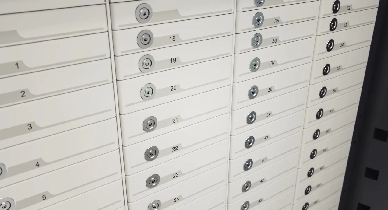 Mechanical safe deposit locker